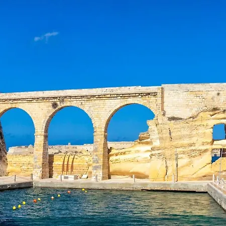 Historic Maisonette With Sea View * Vittoriosa