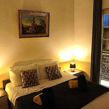 Daire Historic Maisonette With Sea View