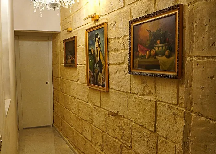 Historic Maisonette With Sea View