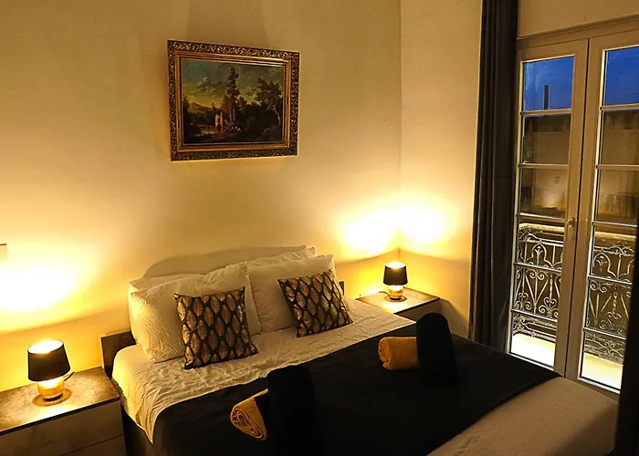 Daire Historic Maisonette With Sea View