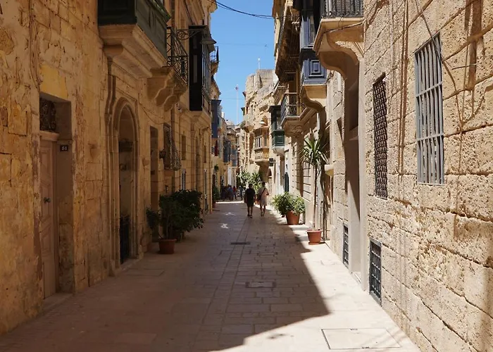 Historic Maisonette With Sea View Daire *